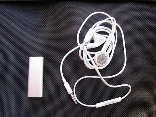 Фотографии «разговаривающего» iPod shuffle